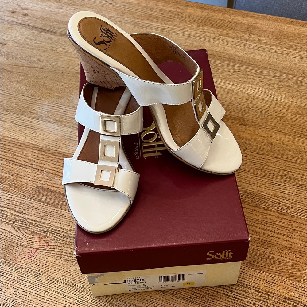 Sofft Women's White Mules with Buckle Detail sz 9